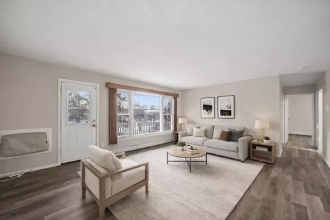502 Laurel Lk #5, Thiensville, WI 53092