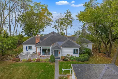 12430 N Lake Shr, Mequon, WI 53092