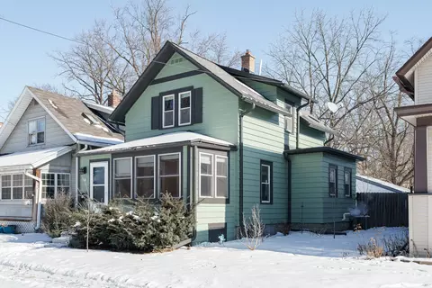 207 N N Pr, Waukesha, WI 53186