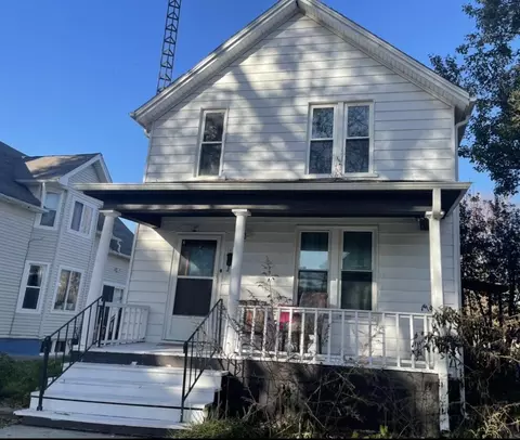1916 62nd, Kenosha, WI 53143