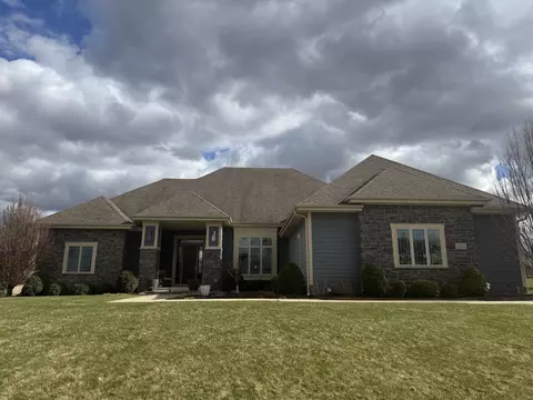 n36w23471 Oak Hl, Pewaukee, WI 53072