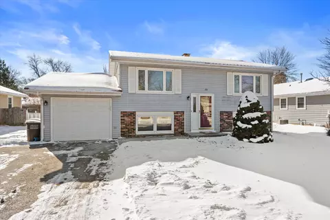 711 E Harvard, Oconomowoc, WI 53066