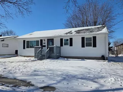 1132 S 35th, Manitowoc, WI 54220