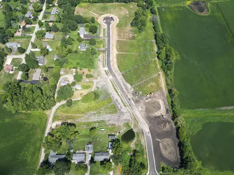Lt2 Leo, Big Bend, WI 53103 photo 3