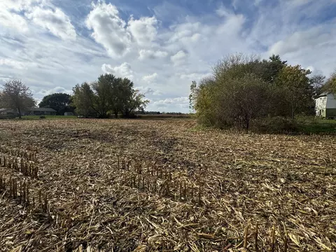 Lt2 Leo, Big Bend, WI 53103