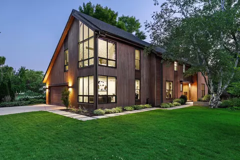 7050 N Belmont, Fox Point, WI 53217