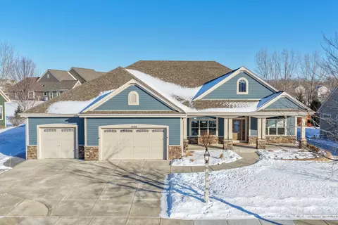 1524 Mohican, Waukesha, WI 53189