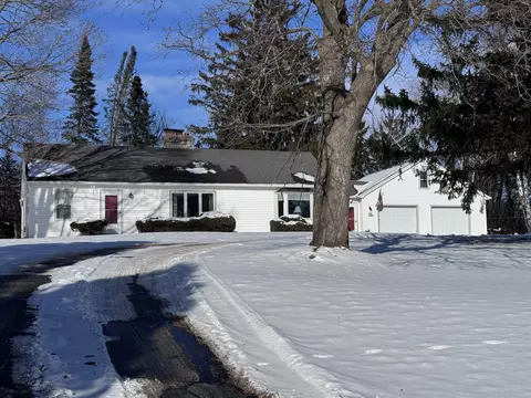 w181n9052 Melanie, Menomonee Falls, WI 53052