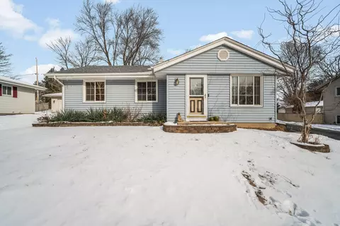 732 Chicory, Burlington, WI 53105