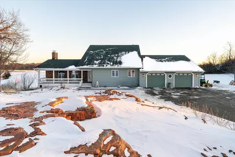 E7501 Circle, Viroqua, WI 54665