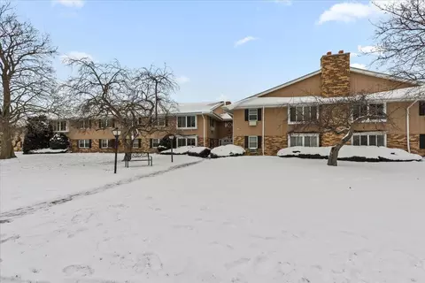 5625 W Brown Deer #213, Brown Deer, WI 53223