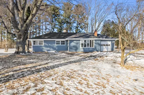 34302 Loland, Waterford, WI 53185