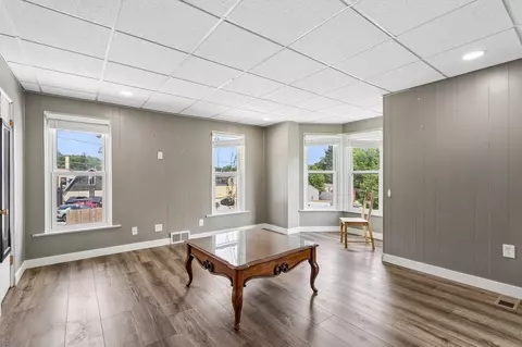 Living - 103 W Eagle, Eagle, WI 53119 photo 5 of 7
