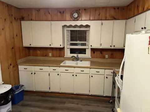 Kitchen - 103 W Eagle, Eagle, WI 53119 photo 1 of 2