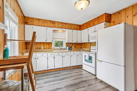 Kitchen - 103 W Eagle, Eagle, WI 53119 photo 1 of 2