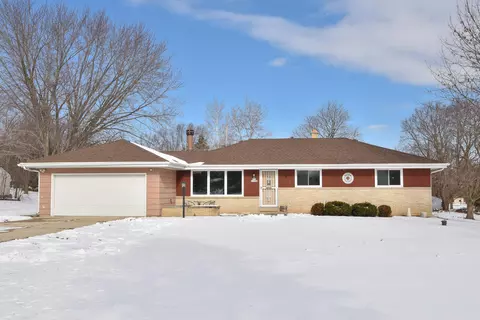 n70w13848 Brentwood, Menomonee Falls, WI 53051