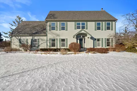 4310 W Carriage, Mequon, WI 53092