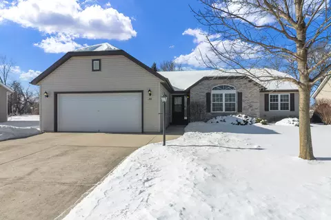 36 W Sedgemeadow, Elkhorn, WI 53121