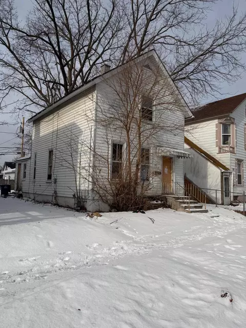 1550 Packard, Racine, WI 53403