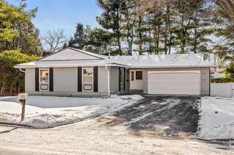 1211 W W Cir, Sparta, WI 54656
