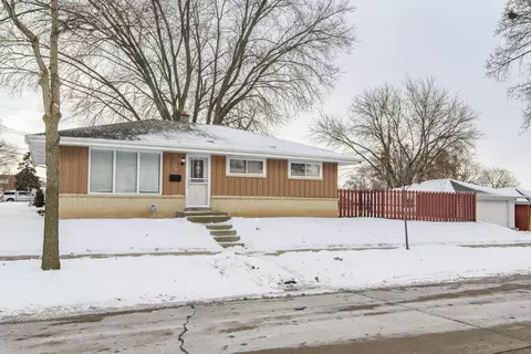 4701 W Brentwood, Milwaukee, WI 53223