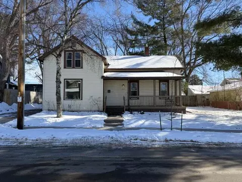 825 Smith, Stevens Point, WI 54481