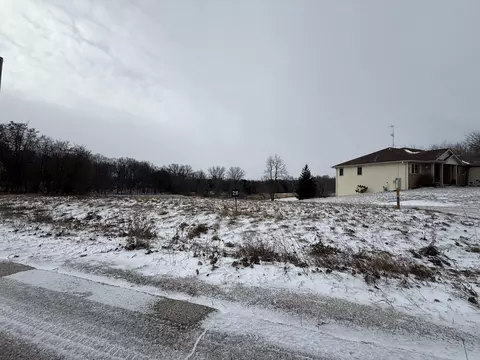 Lt2b Cedarview, Saint Cloud, WI 53079 photo 2
