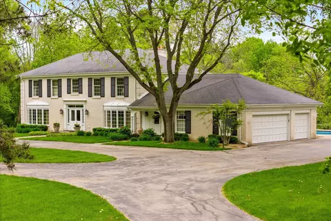 8704 W Bonniwell, Mequon, WI 53097