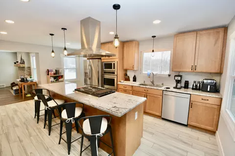 12001 W Donges Bay, Mequon, WI 53097