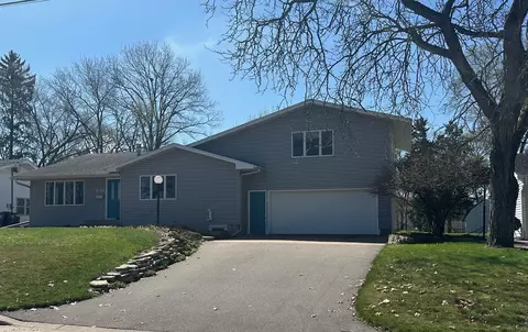 1014 Green Bay, Onalaska, WI 54650