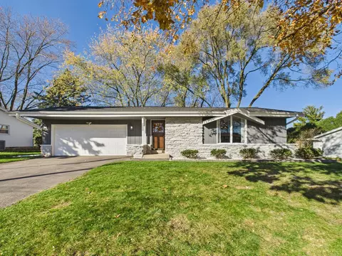 2000 Ramona, Waukesha, WI 53186
