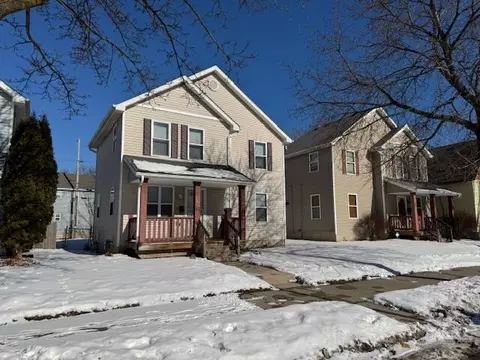 2476 W Garfield, Milwaukee, WI 53205