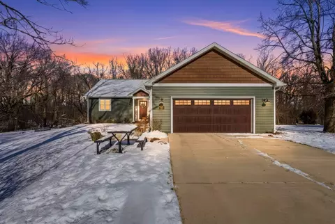 3018 Mallard, East Troy, WI 53120
