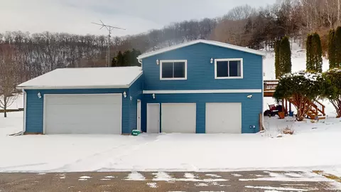 s3527 Bobcat Trail, Buffalo, WI 54629