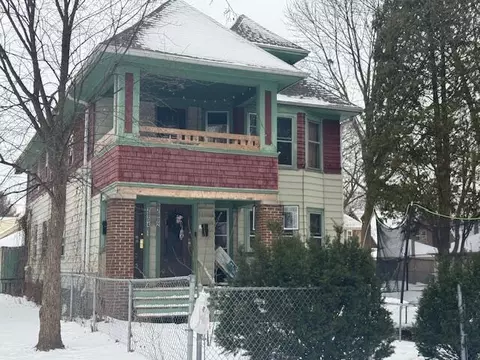 2802 N 47th #2804, Milwaukee, WI 53210