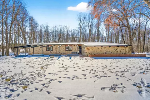 1545 Woodland, Grafton, WI 53024