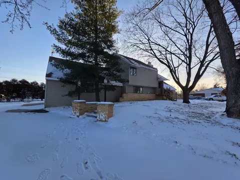 1014 S 6th, Prairie Du Chien, WI 53821