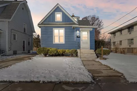 7924 W Becher, West Allis, WI 53219