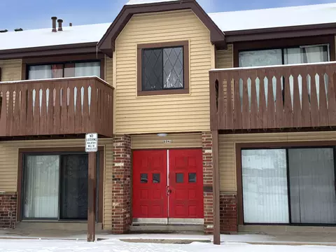 6041 W W Prt UNIT A, Milwaukee, WI 53223