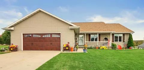 104 Carolyn, Eden, WI 53019