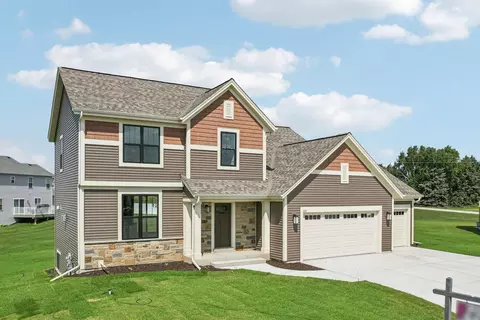 675 Mary, Slinger, WI 53086