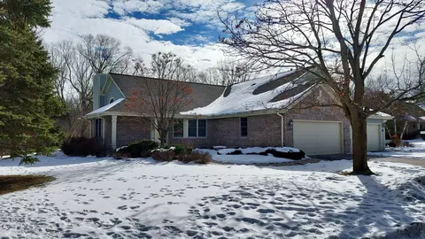 18535 Stonehedge #A, Brookfield, WI 53045