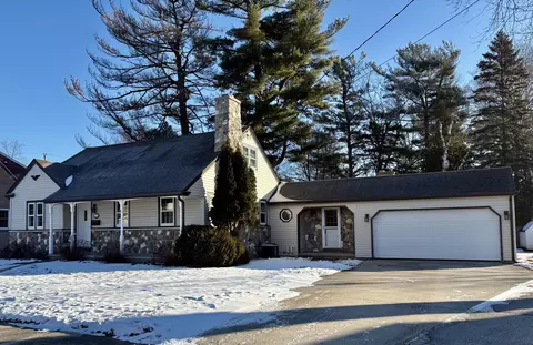 3315 School, Two Rivers, WI 54241