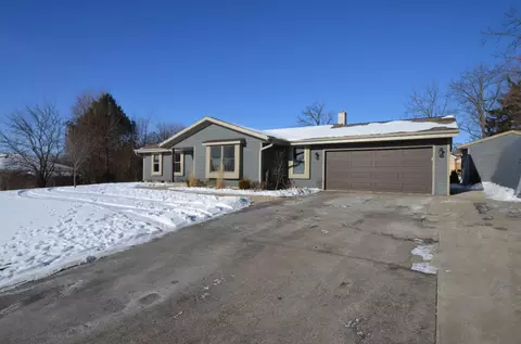 421 Meadow, Eagle, WI 53119