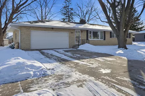 1443 Buena Vis, Sun Prairie, WI 53590