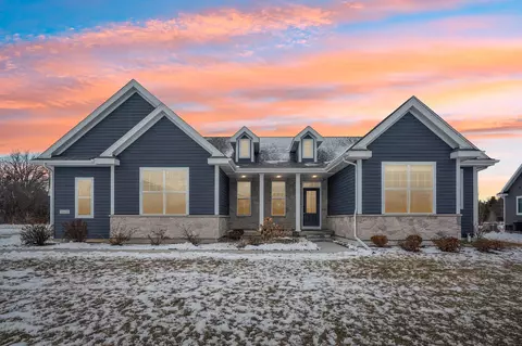 10620 N Coneflower, Mequon, WI 53097