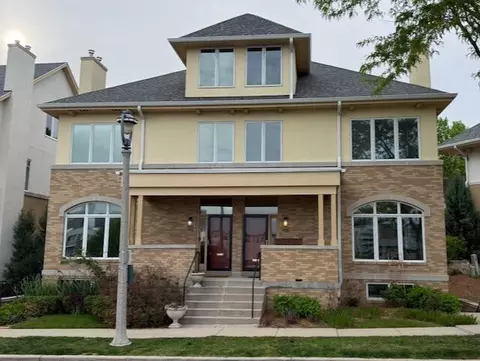 1749 N Hubbard, Milwaukee, WI 53212