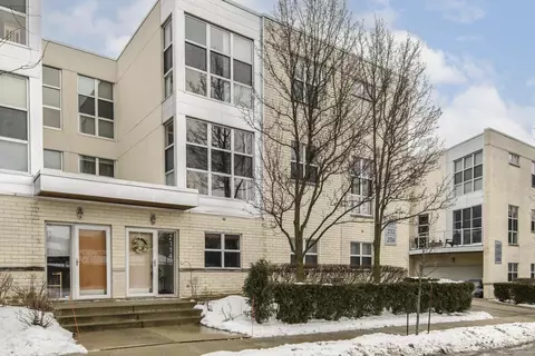 2114 N Commerce, Milwaukee, WI 53212