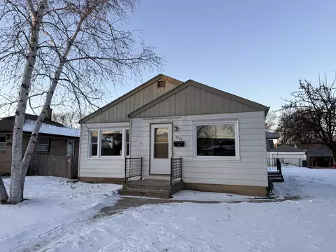 2730 E Armour, Saint Francis, WI 53235