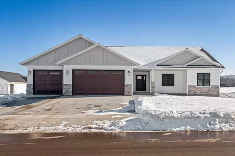 845 Crockett, Holmen, WI 54636